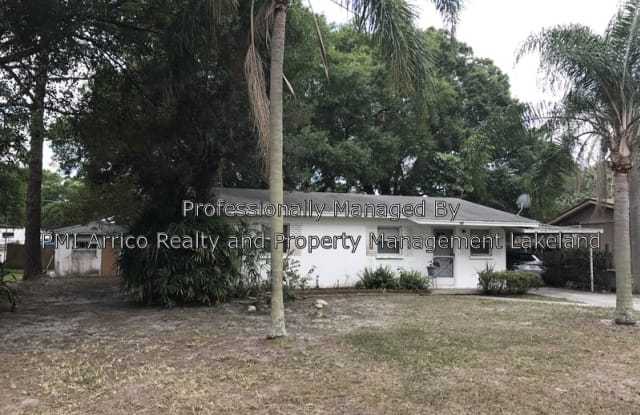 102 NW 10th Dr - 102 Northwest 10th Drive, Mulberry, FL 33860