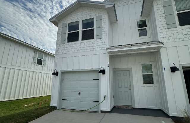 4450 Lost Bay Dr photos photos