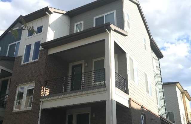 664 E Hinsdale Ave - 664 East Hinsdale Avenue, Littleton, CO 80122