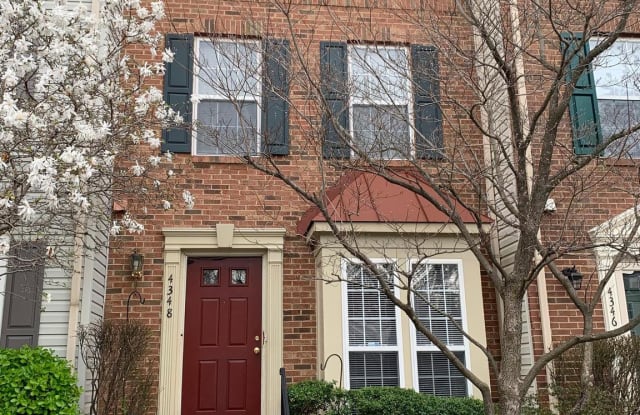 4348 SUTLER HILL SQUARE - 4348 Sutler Hill Square, Fair Oaks, VA 22033