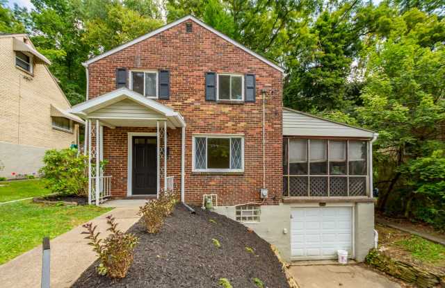 AVAILABLE SEPT 1ST!! GORGEOUS 2 BEDROOM IN PENN HILLS!! photos photos
