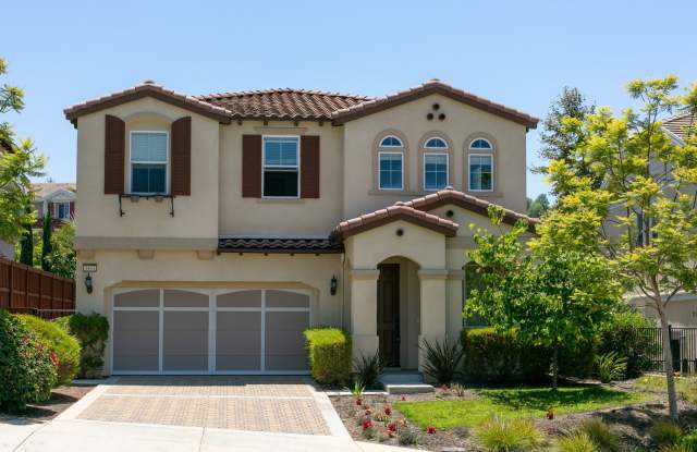 Beautiful home across from trail photos photos Beautiful home across from trail photos photos