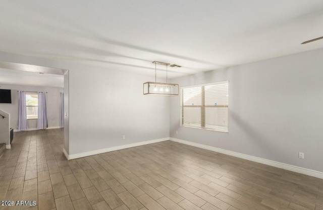 9124 W Elm Street Gallery 2
