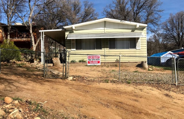206 Old State Rd - 206 Old State Road, Wofford Heights, CA 93285