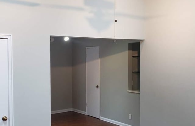 4108 Stoneview Dr, Unit 4 Gallery 4