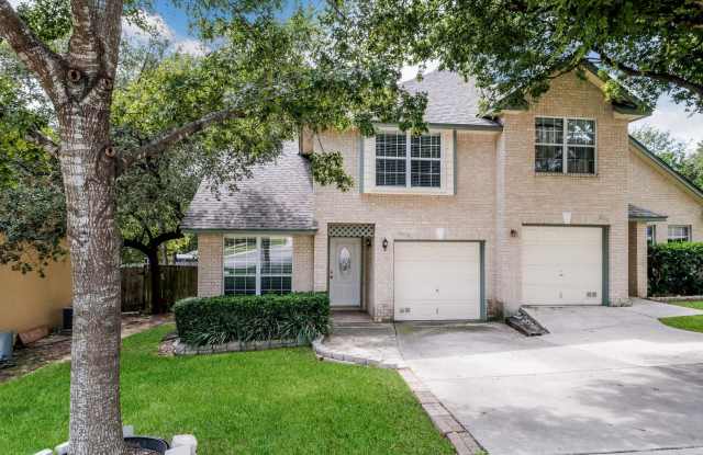 Modern Elegance: 3-Bedroom Townhome with Wood Flooring, Shaded Deck, and Inclusive Amenities photos photos