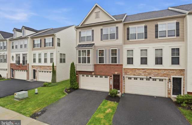 4719 CAMBRIA Road Gallery 3