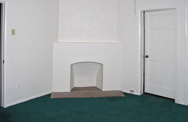2422 East 4th Street - 3 Gallery 3