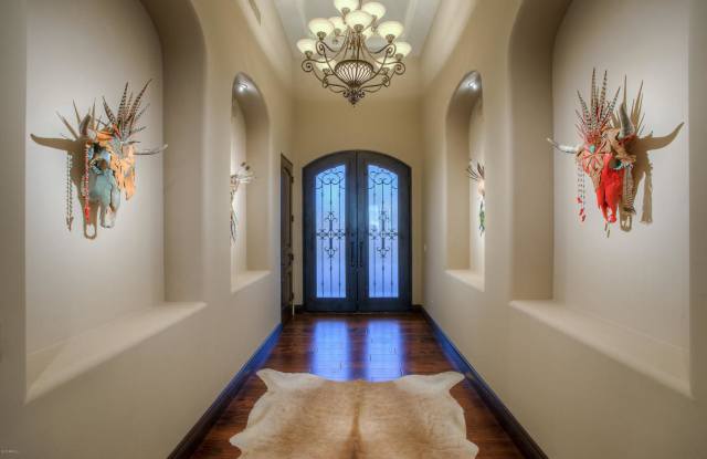 10208 N PALISADES Boulevard Gallery 2