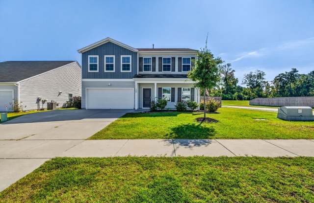 Spacious Summerville Home with Private Pool Gallery 3