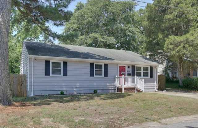 815 Pine Harbor Drive Gallery 1