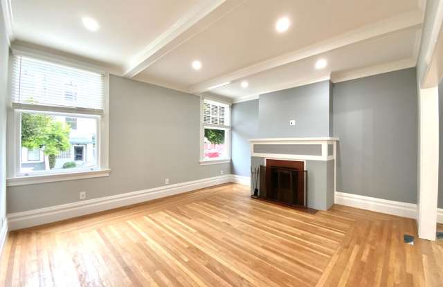 FULLY REMODELED 2BR/1BA. Dishwasher! Laundry! Hardwood! - 2299 Green Street, San Francisco, CA 94123