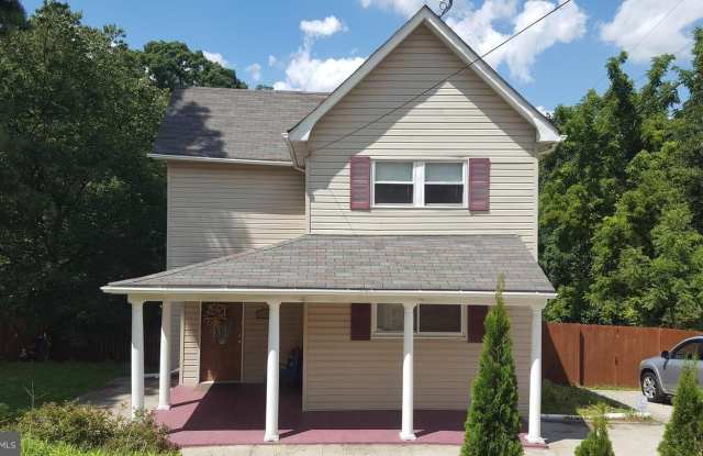 5006 SIPPLE AVENUE Gallery 2