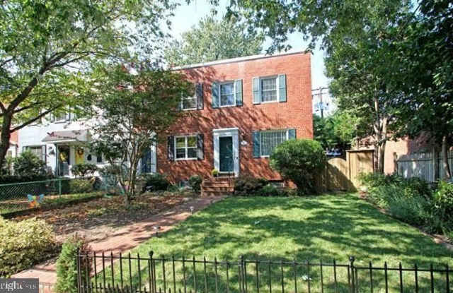 711 S COLUMBUS Street S photos photos