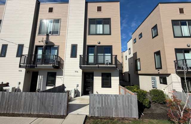 Elevation 31 | FURNISHED PROPERTY Gallery 1