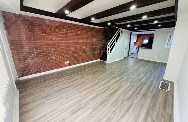 Newly Remodeled 3bd/1 House with Private Rear yard!! SECTION 8 ONLY!! photos photos