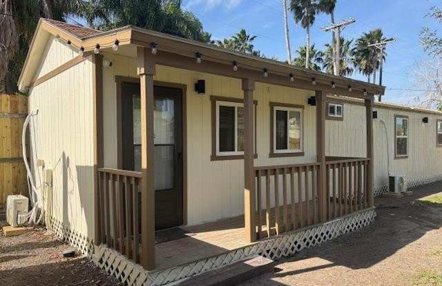 1025 Beach Blvd photos photos