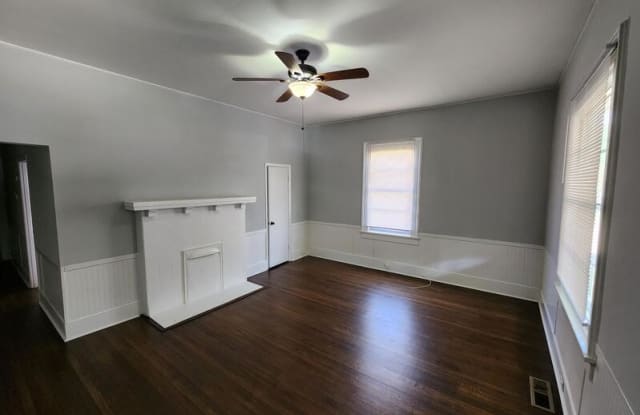 1282 Lucile Avenue SW photos photos