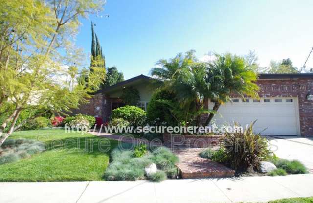 23338 Los Encinos Way photos photos