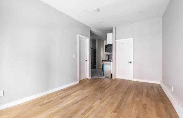 444 Cyrus Place Gallery 4