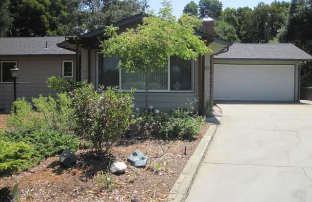 Charming 2BR/2BA Single-Family Home in Scotts Valley Gallery 1