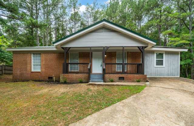 Spacious  Stylish – Fully Renovated 4BR Home Ready for Move-In! - 1208 Cherokee Road, Jasper, AL 35501