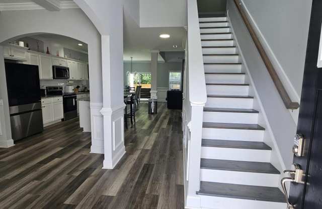 109 Fox Cove Crossing Gallery 2