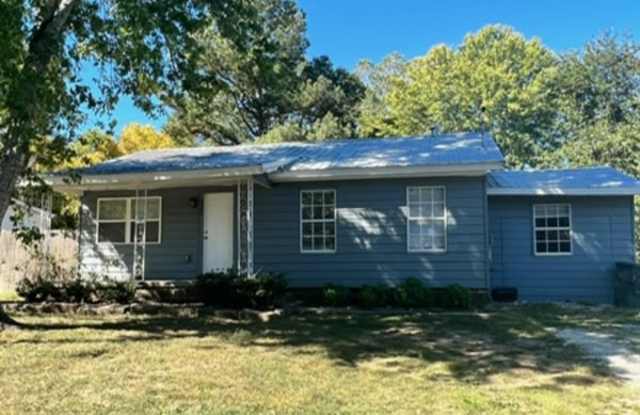 1393 Farmers Road - 1393 Farmers Road, Fayetteville, AR 72701