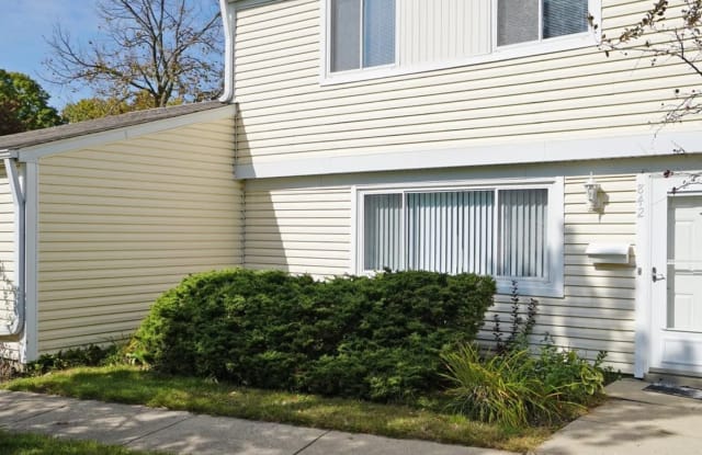 842 Oxford Place - 842 Oxford Place, Wheeling, IL 60090