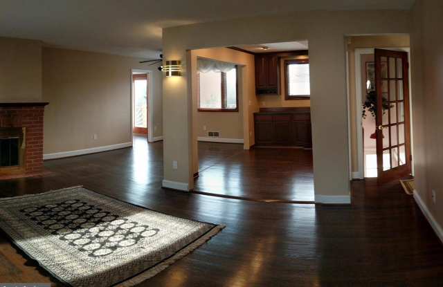 2949 TERRACE DRIVE Gallery 3