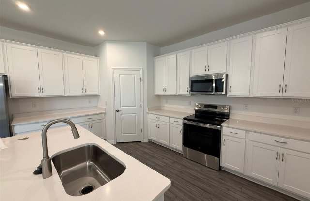 3565 DAHLIA Drive Gallery 2