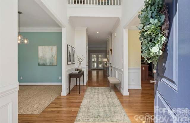 8348 Rocky River Road Gallery 2