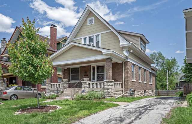 2637 Charlotte Street - 2637 Charlotte Street, Kansas City, MO 64108