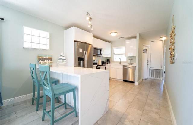 4825 FLORAMAR Terrace Gallery 4