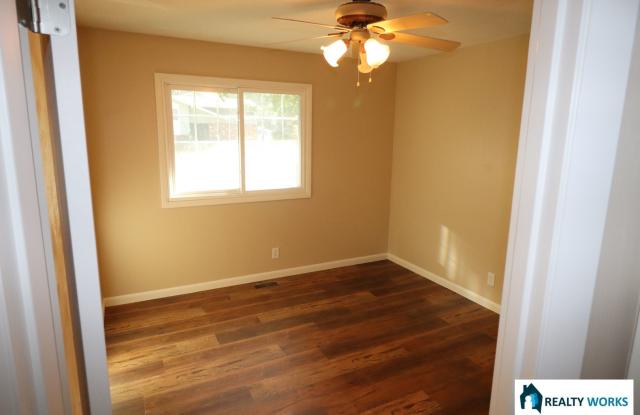 Renovated 3 bedroom house for Rent! Gallery 4