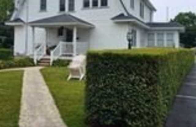161 Oakwood Avenue photos photos