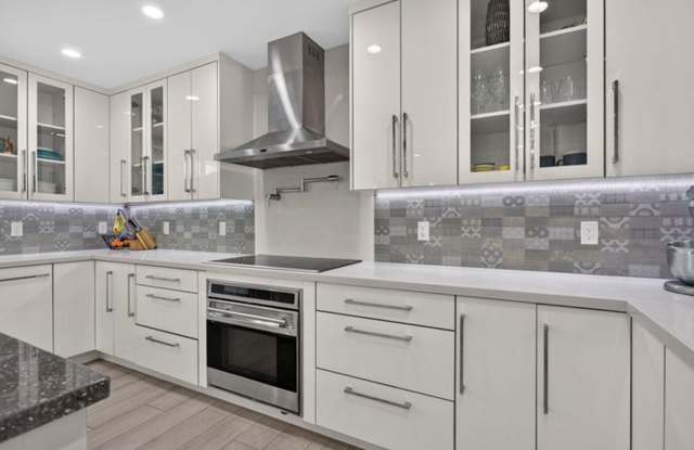 1270 SE 14th Court, Deerfield Beach, FL 33441 - 7326 Gallery 4