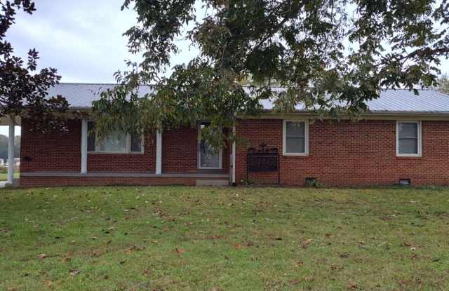 Beautiful 3 Bedroom 1 Bath, Brick Home with a 3 acre lot! photos photos