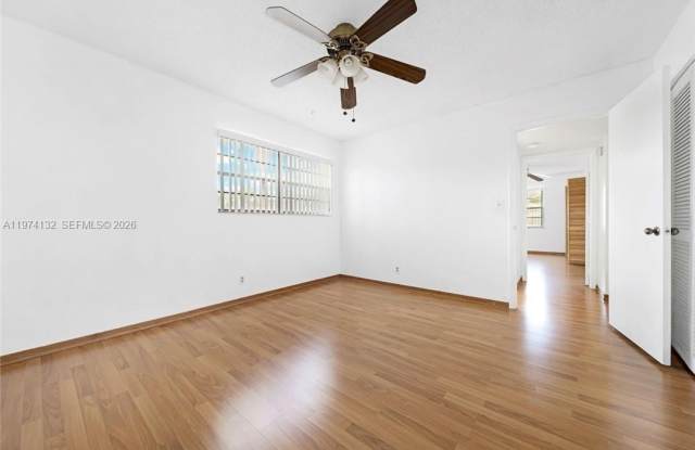 4149 NW 90th Ave photos photos