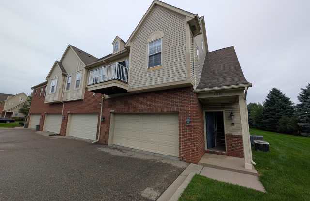 43120 Pendleton Circle Gallery 1