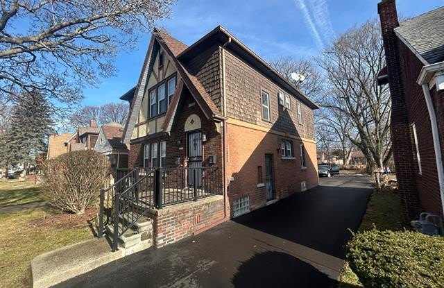 14716 Archdale Unit 1 Street Gallery 4