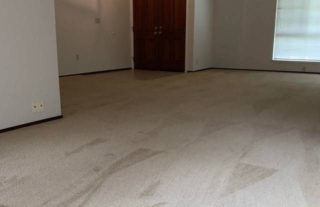 3366 Washington Court Gallery 2