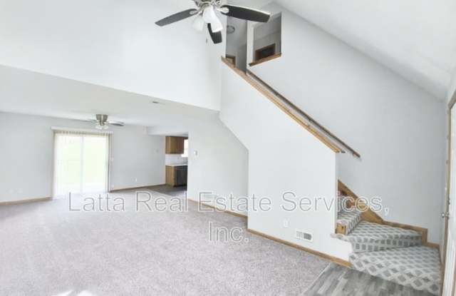 1834 Kingbird Ln Gallery 3