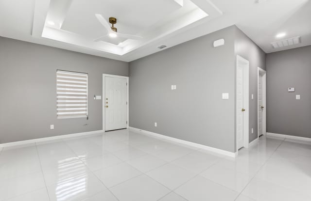 1802 West Violet Drive - 2 Gallery 2