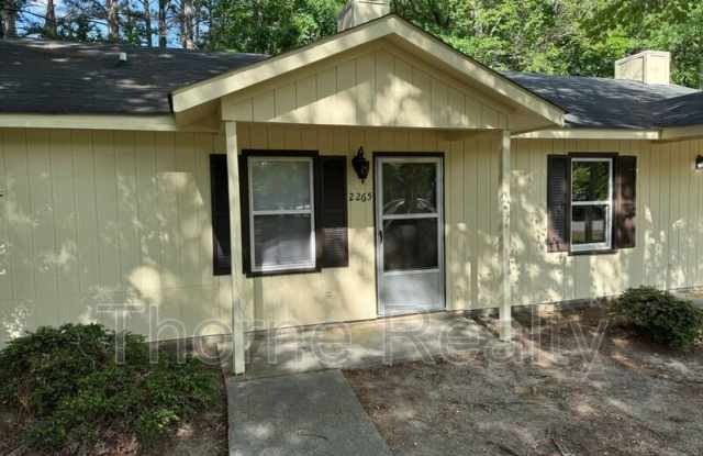 2265 Sherwood Avenue photos photos