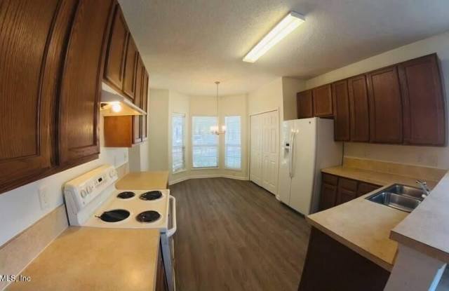 515 HOPEWELL Drive Gallery 3