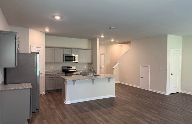 Lexington Townhouse - Call Lexington office for information 803-359-0793 Gallery 3
