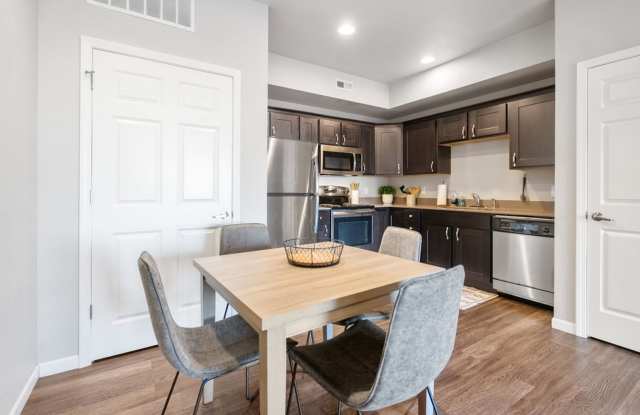Willow Falls Apartments Gallery 2