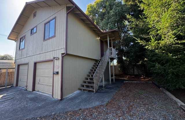 Charming 2 Bedroom 1 Bath Apartment Located in Eureka - 3952 F Street, Humboldt County, CA 95503