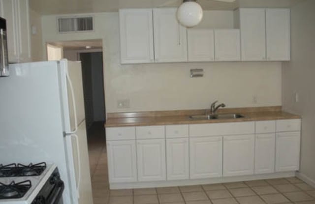 1137 E Las Palmaritas Dr - 1137 E Las Palmaritas Dr, Phoenix, AZ 85020
